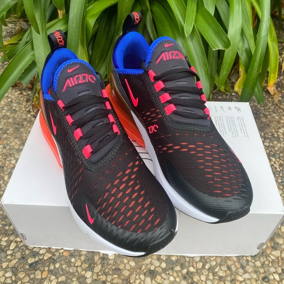 Nike Air Max 270 - Picture 4 of 6